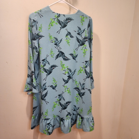 ESSENTIEL Women's Casual Relaxed fit Blue Dress with Bird Print Fits M - Picture 11 of 14